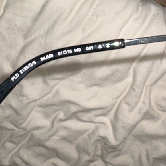 Polaroid Glossy Black Eyewear - Picture 5 of 5